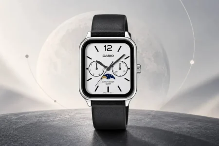 Casio moon-phase watch plata — Casio pone fecha lunar a un reloj de diseño rectangular por 140,55 euros