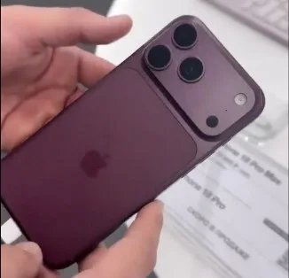 iphone 18 pro colori — El iPhone 18 Pro Max se deja ver en Dark Cherry y el Pro, en azul