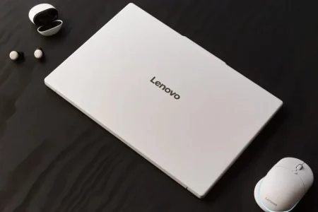 El Lenovo Googlebook 15 se filtra con OLED de 120 Hz y Gemini El Lenovo Googlebook 15 se filtra con OLED de 120 Hz y Gemini