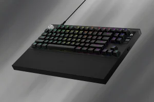Logitech presenta el teclado Pro X2 Rapid con OLED y USB a 8 kHz