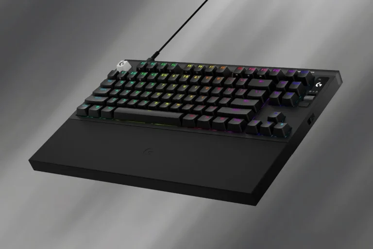 Logitech presenta el teclado Pro X2 Rapid con OLED y USB a 8 kHz Logitech presenta el teclado Pro X2 Rapid con OLED y USB a 8 kHz