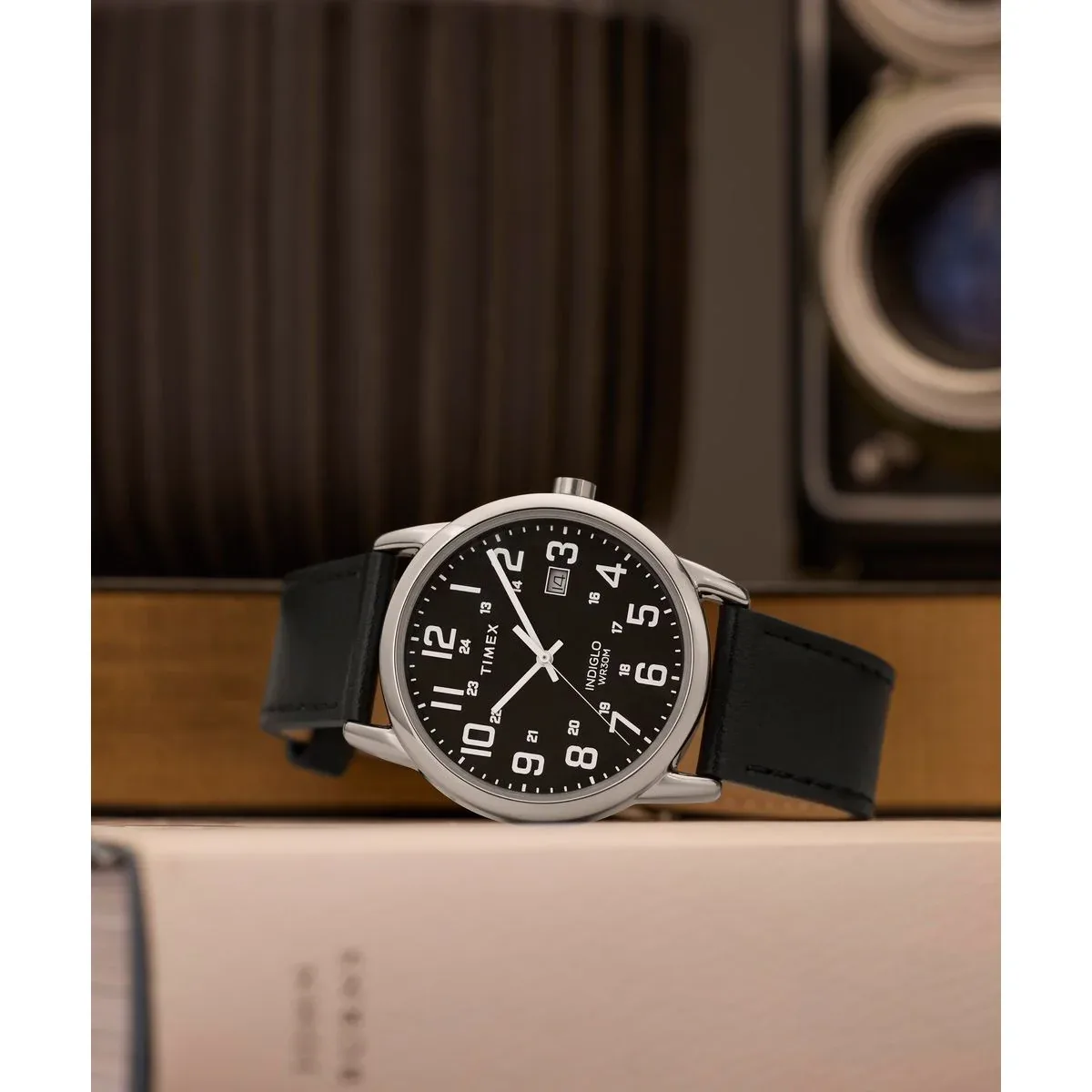 timex easy reader 38mm — The Timex TW2Y12800JQ features 30 m (3 bar) water resistance
