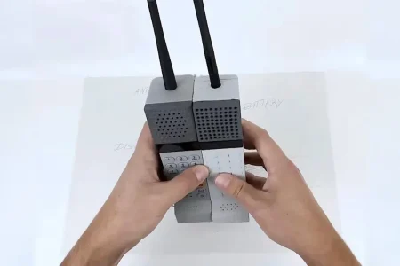 Kevin Noki lanza el ADHD One, un móvil retro impreso en 3D sin internet que solo hace llamadas Kevin Noki lanza el ADHD One, un móvil retro impreso en 3D sin internet que solo hace llamadas