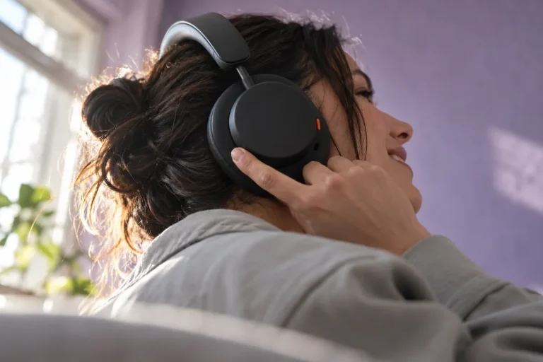 Los CMF Headphone Pro, con hasta 100 horas de batería y cancelación de ruido, por 49,99 euros cmf headphone pro negro — Los CMF Headphone Pro, con hasta 100 horas de batería y cancelación de ruido, por 49,99 euros