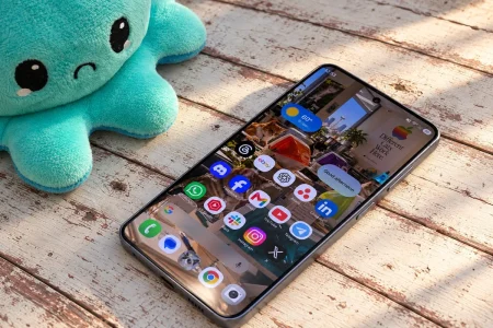 DuckDuckGo critica a Samsung por la búsqueda de Google en la pantalla de inicio de One UI 9