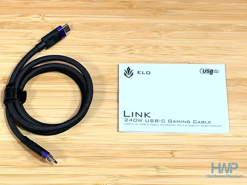 Cable USB-C trenzado ELO Link junto a su manual