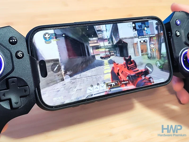 Apuntando con los gatillos del Elo Vagabond en Call of Duty: Mobile