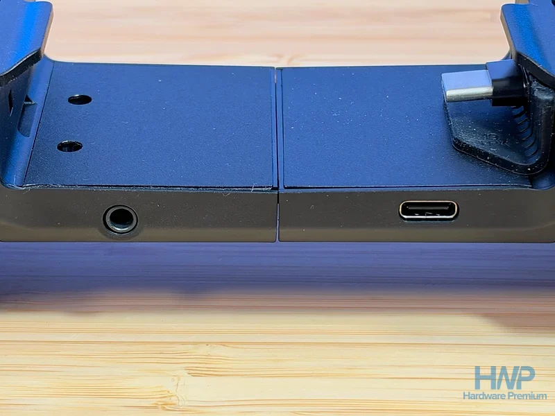 Puerto USB-C de carga y jack de 3,5 mm del Elo Vagabond