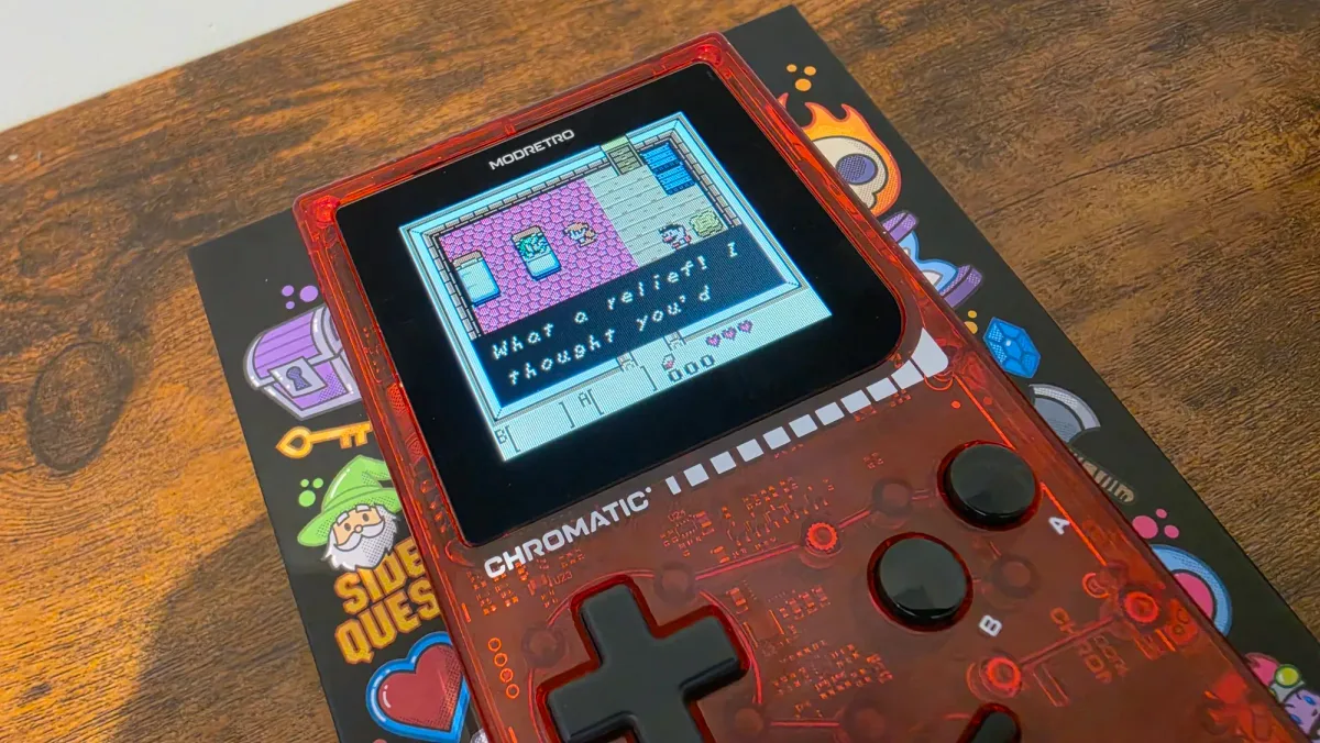 Link's Awakening DX ejecutándose en la consola ModRetro Chromatic Transparent