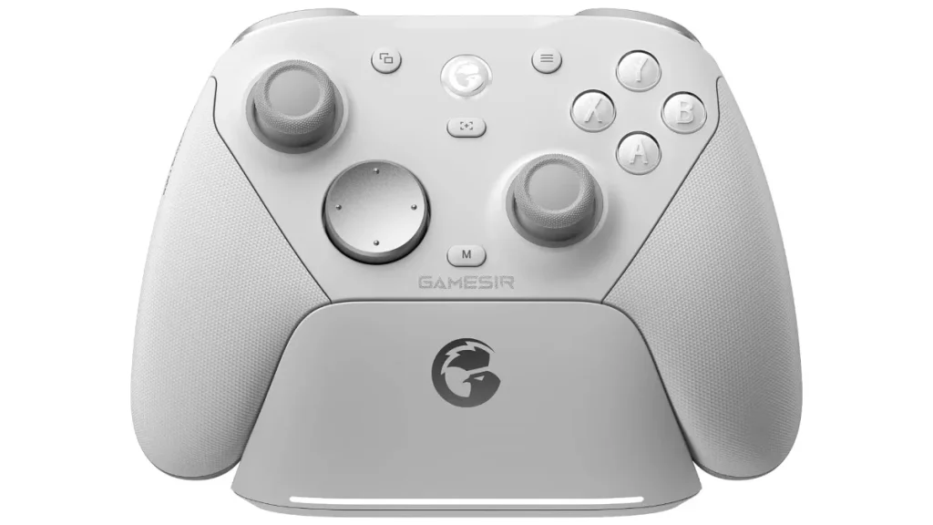 Mando blanco GameSir G7 Pro 8K sobre su base