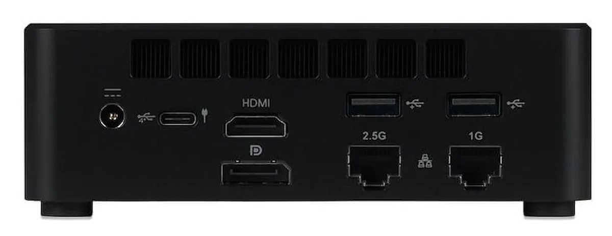 Parte trasera del iiyama mini PC con puertos HDMI, DisplayPort, USB, Ethernet y de alimentación