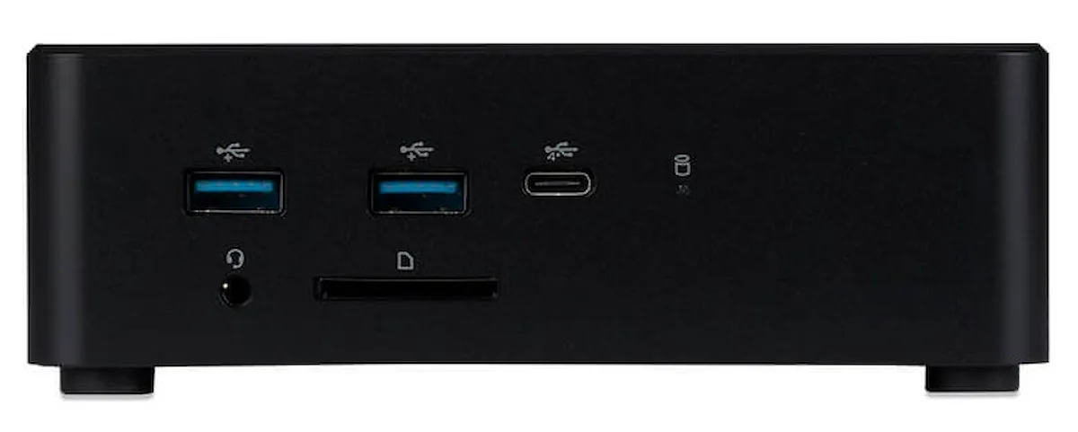 Vista frontal del iiyama mini PC con puertos USB-A, USB-C, audio y lector de tarjetas SD