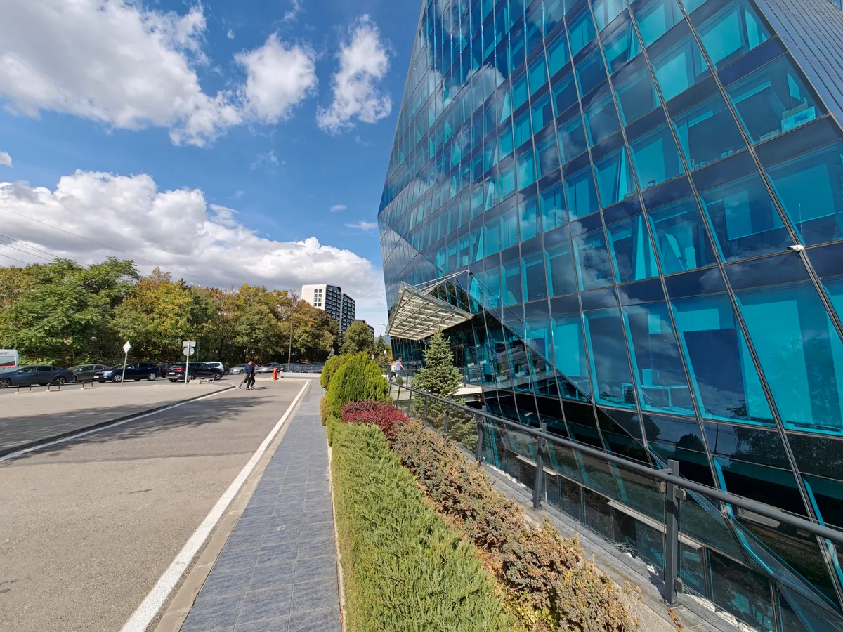 Oppo Find X10 Pro Max 0.6x - 13mm, f/2.2, ISO 50, 1/303s (5888x4416px) - News 26 10 Oppo Find X10 Series Camera Samples review