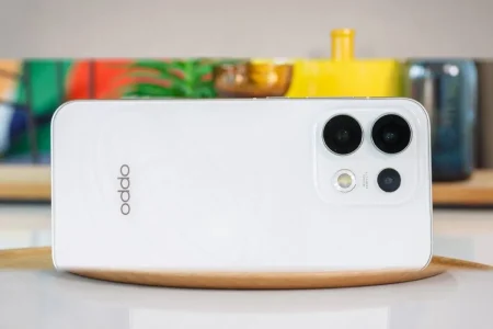 Filtradas las specs del Reno17 Pro de Oppo: 6,32 pulgadas, Dimensity 8550 Super y 7.000 mAh