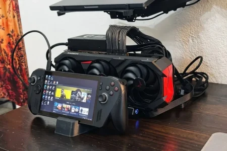 Una Radeon RX 9070 XT externa lleva a la ROG Xbox Ally X a 151 FPS en Cyberpunk 2077 Una Radeon RX 9070 XT externa lleva a la ROG Xbox Ally X a 151 FPS en Cyberpunk 2077