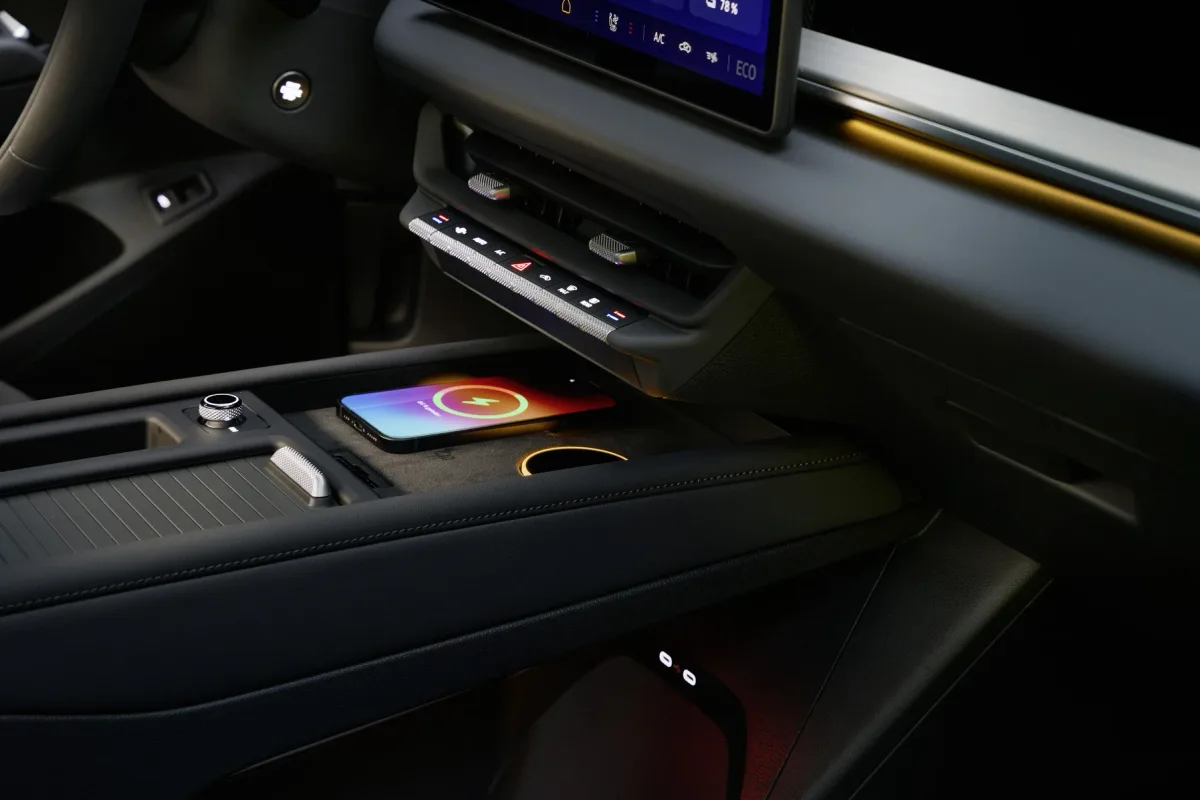 Consola central del Volkswagen ID. Tiguan con mandos